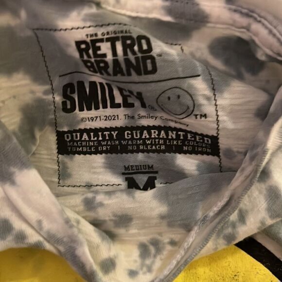 Original Retro Brand Cropped Smiley Tee Medium - Picture 2 of 4